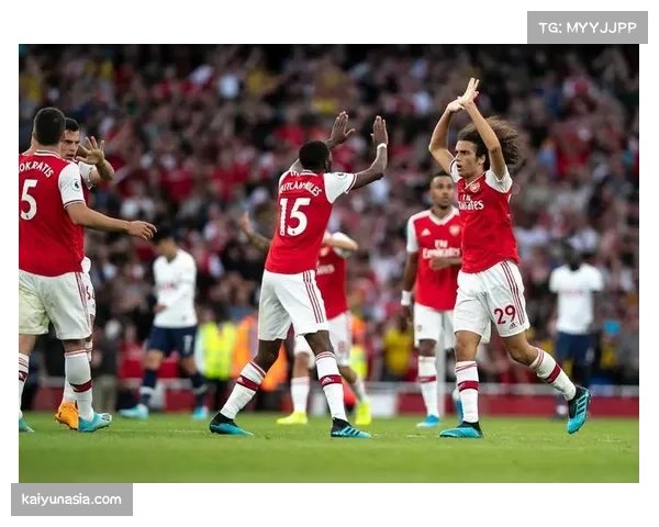 伯恩茅斯激进逼抢风格未改 由守转攻次数联赛居首